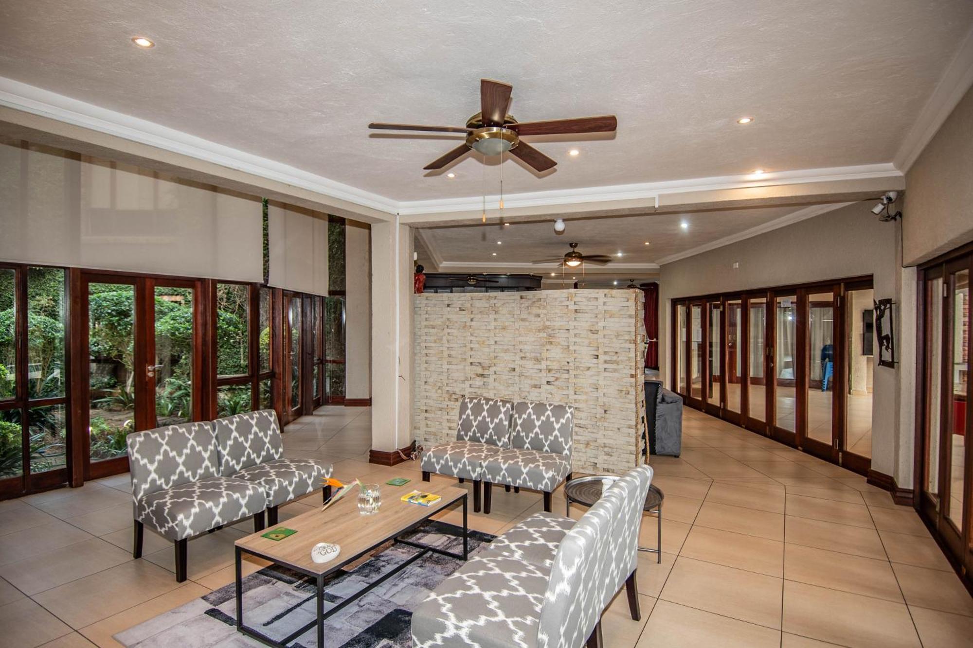 7 Saint Andrew Hotel White River Ngoại thất bức ảnh