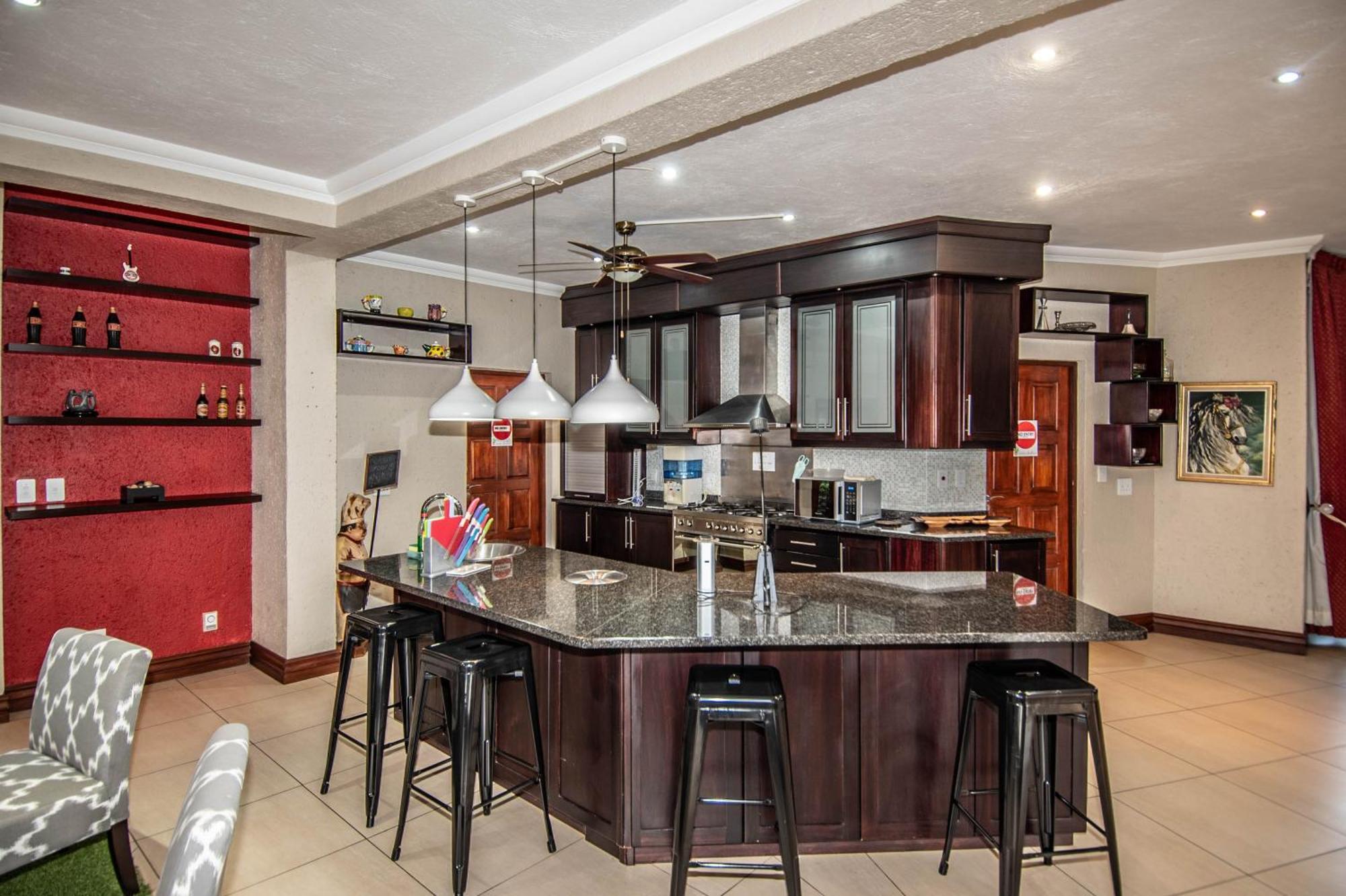 7 Saint Andrew Hotel White River Ngoại thất bức ảnh