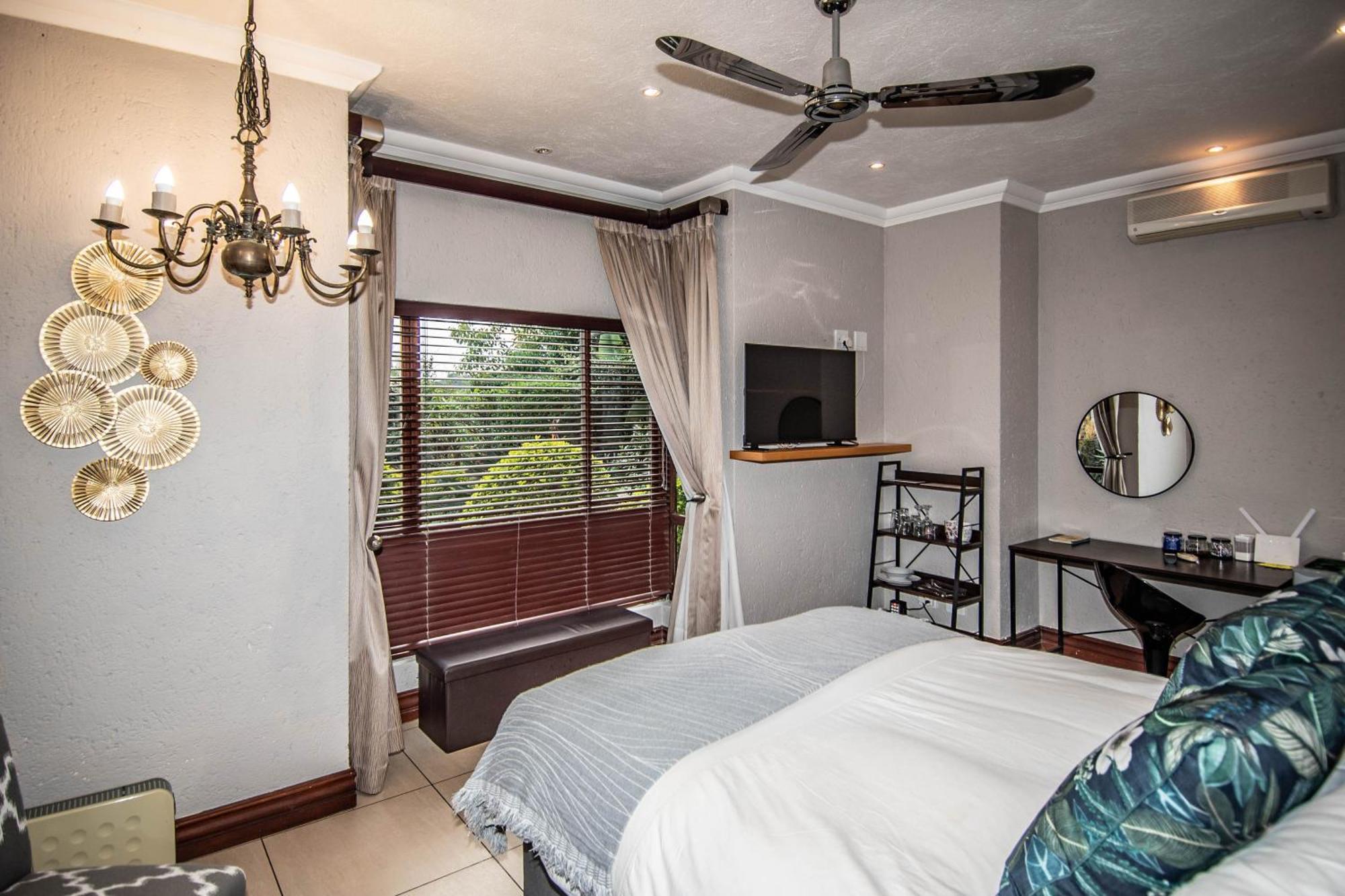 7 Saint Andrew Hotel White River Ngoại thất bức ảnh